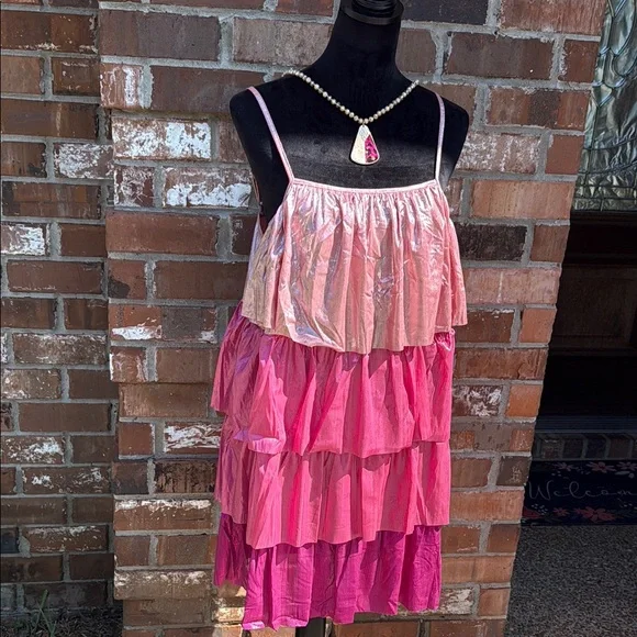 NEW Pink Fuchsia Metallic Ruffle Layered Dress Size XL - Picture 1 of 1